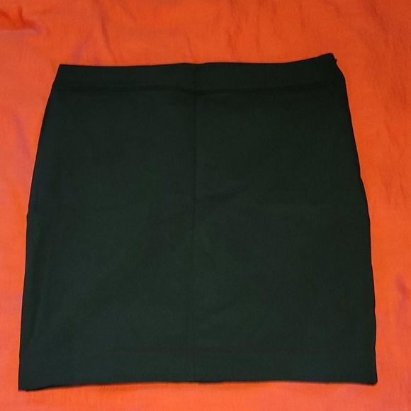 Skirt - Picture 2 of 5